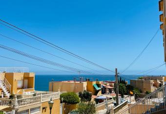 Holiday Villa with Sea View has rooms with a private hot tub