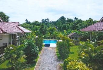 Smile Resort allows 18 year olds to book a room