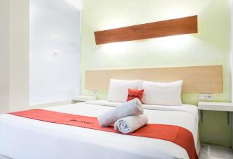 RedDoorz Plus at Sunrise Hotel Sanur allows 18 year olds to book a room