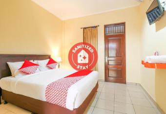 OYO 2280 Wisma Guntur II allows 18 year olds to book a room