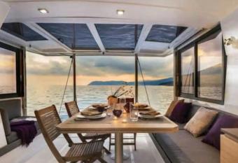 Centro Ibiza Catamaranes y Velero has Balcony rooms