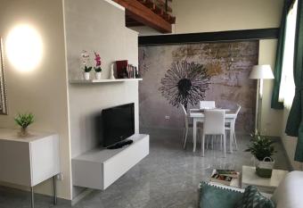 Il Vicoletto holiday house allows 18 year olds to book a room