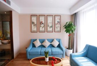 GreenTree Eastern Suzhou Industrial Park Expo Center Qingjianhu Union Square Hotel allows 18 year olds to book a room