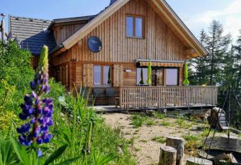 Chalet Die Berghexn has Balcony rooms