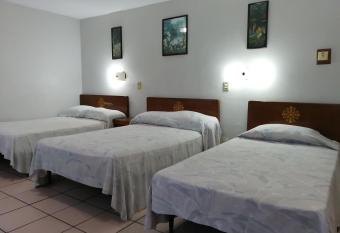 Hotel Acapulco allows 18 year olds to book a room