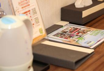 GreenTree Inn Suzhou Caohu Industrial Park Express Hotel allows 18 year olds to book a room