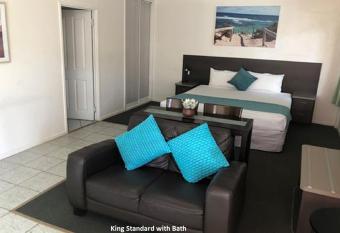 Coral Sands Motel allows 18 year olds to book a room