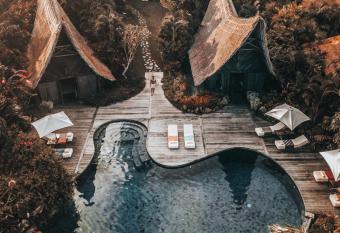 Own Villa Bali allows 18 year olds to book a room