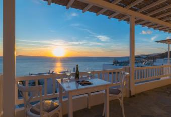 With-inn Mykonos Suites has Balcony rooms