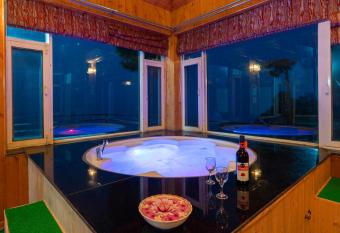 StayVista at Villa Woodside Meadows with Indoor Jacuzzi has Balcony rooms