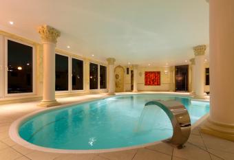 H  tel du Parc, Restaurant, Spa & Wellness has Balcony rooms