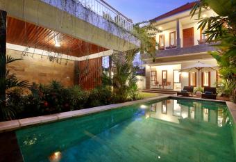 Askara Villa Uluwatu allows 18 year olds to book a room
