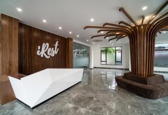 iRest Apartment Vinh Yen has Balcony rooms