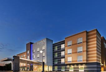 Fairfield Inn & Suites by Marriott Aberdeen allows 18 year olds to book a room
