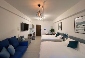 Happiness 18 has Balcony rooms