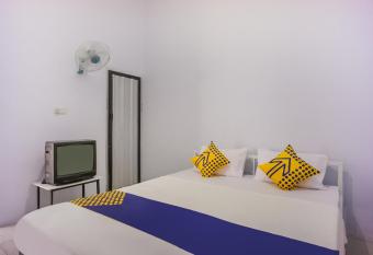 OYO 2277 Lulu Homes allows 18 year olds to book a room