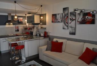 Red Loft Deluxe - Vivienda Vacacional a Playa del Ingl  s has Balcony rooms