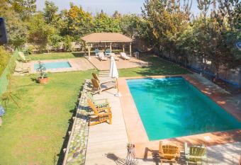 Caba  a en Tunqu  n, bosque, piscina y vista al mar has Balcony rooms