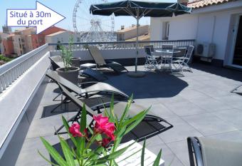 Brit Hotel Opal Centre Port has Balcony rooms