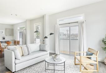 Sonder The Retreat has Balcony rooms