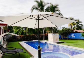 Yubarta Lodge allows 18 year olds to book a room