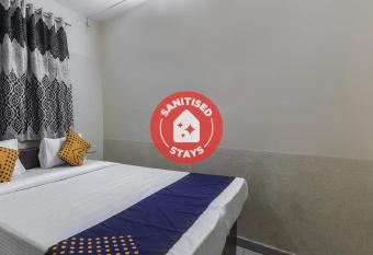 SPOT ON 62444 Hotel Hanny And Guest House allows 18 year olds to book a room