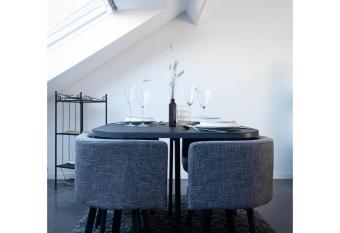 Central Perk Apartments-Antwerp allows 18 year olds to book a room