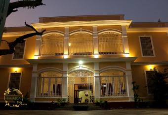 La Taara has Smoking/Balcony rooms