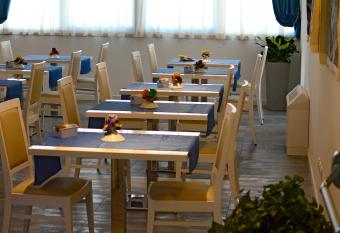 Aparthotel Tiziano has Balcony rooms