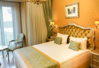 Hotel Gritti Pera & Spa has Balcony rooms