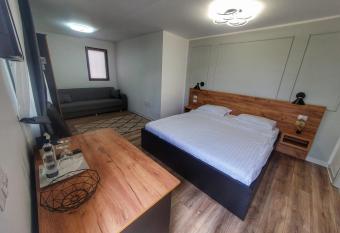 Vily Luxury Rooms has Balcony rooms