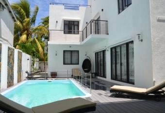 Sun Villa Mont Choisy Apartments has Balcony rooms