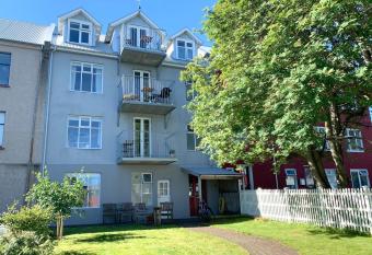 Nest Apartments has Balcony rooms