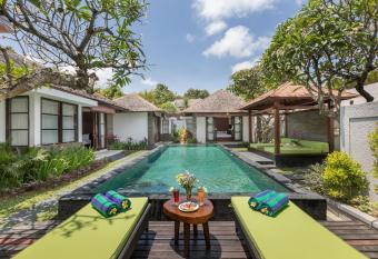 Villa Litera Seminyak Bali allows 18 year olds to book a room