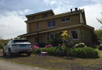 Eco Stay Almere allows 18 year olds to book a room