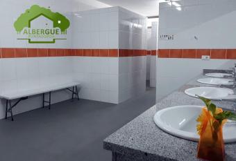 Albergue Puntagorda allows 18 year olds to book a room