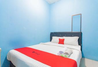 RedDoorz Syariah At Jl Pangeran Hidayatullah Cianjur allows 18 year olds to book a room