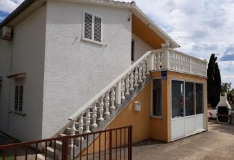 Apartmani Sokol has Balcony rooms