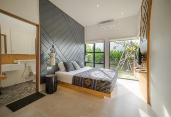 Maitreya Villa has Balcony rooms