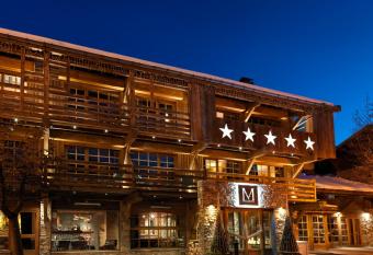 M de Meg  ve allows 18 year olds to book a room