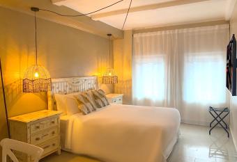 Magnolia Inn has Balcony rooms