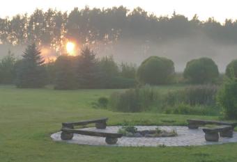 L    upes has Balcony rooms