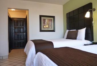 Hotel Posada Terranova allows 18 year olds to book a room