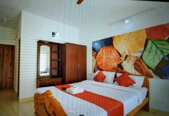 A Ooty Honey Huts has Balcony rooms