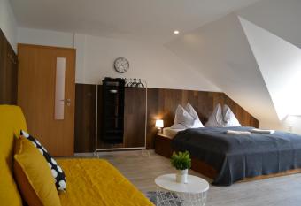 Apartment ROCI allows 18 year olds to book a room