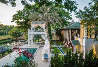 Rosario Oasis Resort SHA Plus has Balcony rooms