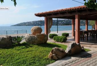 Delfini has Balcony rooms