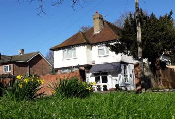 OYO Wilson Lodge allows 18 year olds to book a room