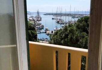 CASA DEL PITTORE has Balcony rooms