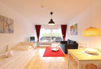 The Alpine Ridge Apartment has Balcony rooms